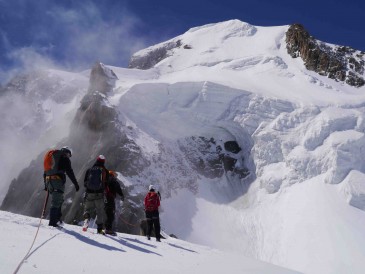 Intro to Mountaineering course - Tantalus Range