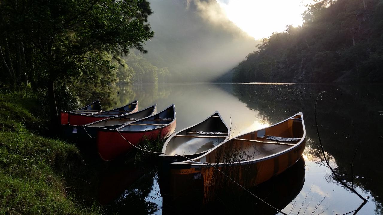 Bendeela to Tallowa Dam Multi-day Self-Guided Canoe Hire (Family 3-seater Standard Canoe)