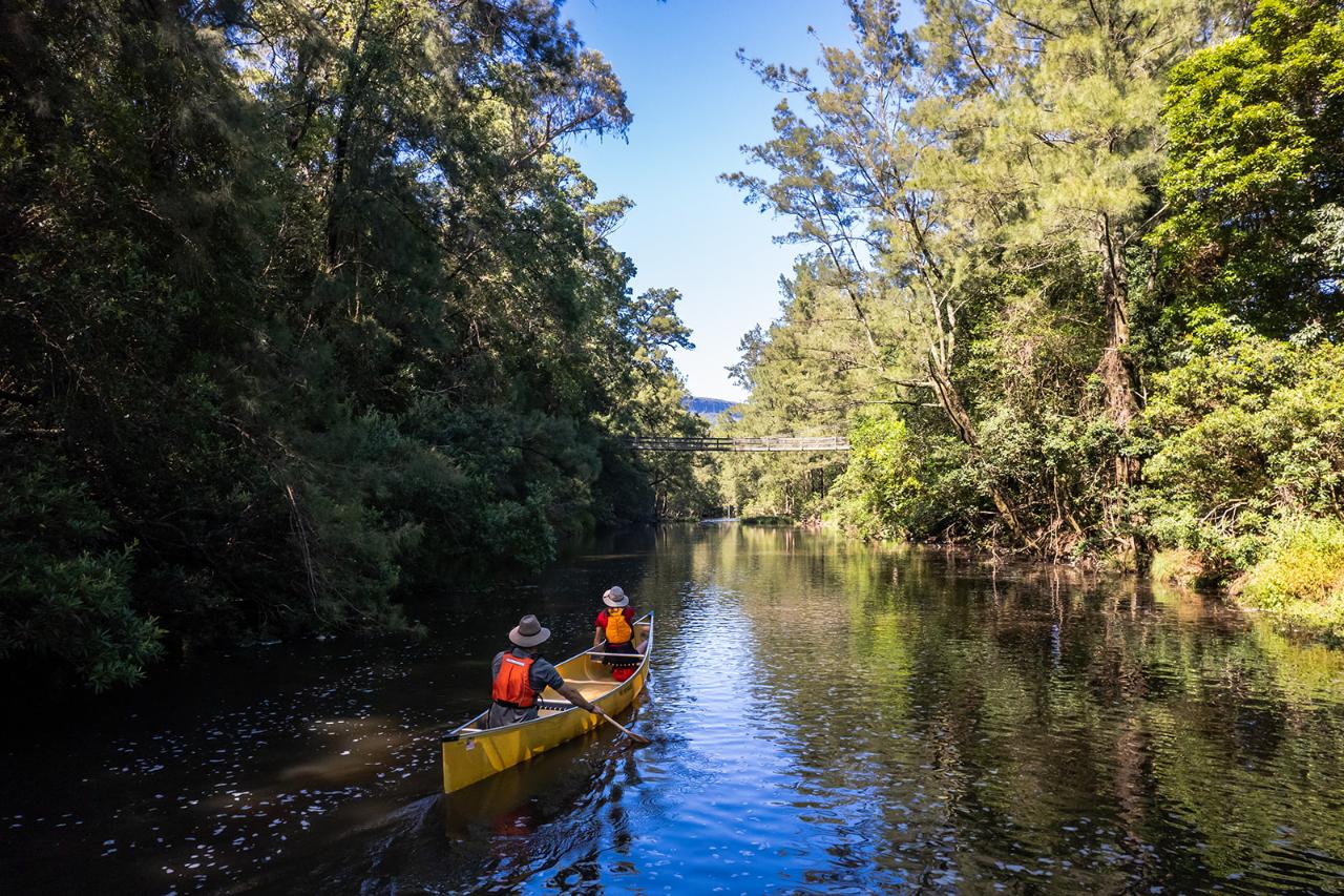 Hampden Bridge 2 hour Canoe Hire