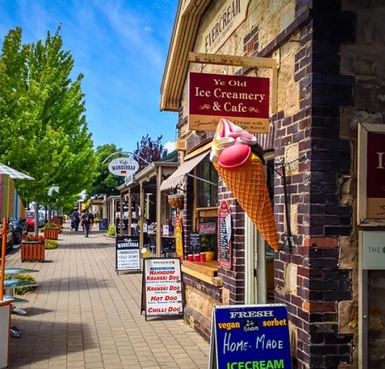 Historic Port Adelaide, Adelaide CBD, Mount Lofty & Hahndorf.