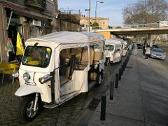 Tuk Tuk Historical Porto