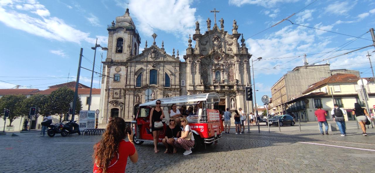 COMBO: Tuk Tuk Porto City Tour + Port Wine Cellar Guided Tour w/ tastings + Douro River Cruise 