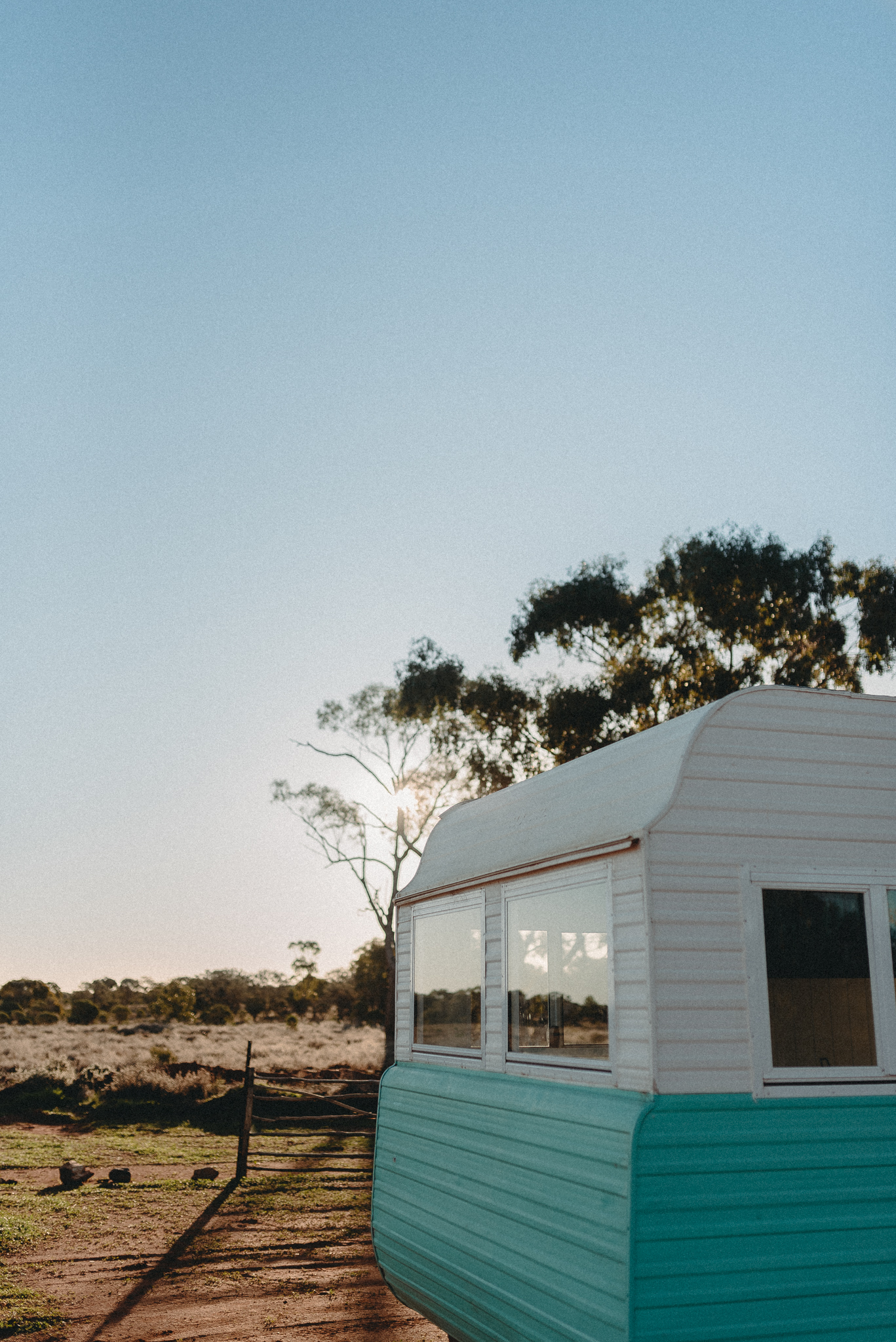 Glamping "Saltbush" Retro Van
