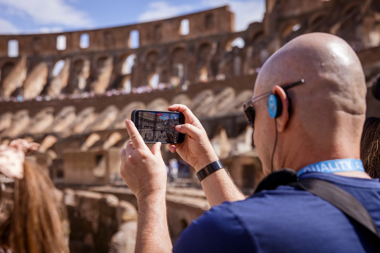 Colosseum & Roman Forum: Walk Through an Empire