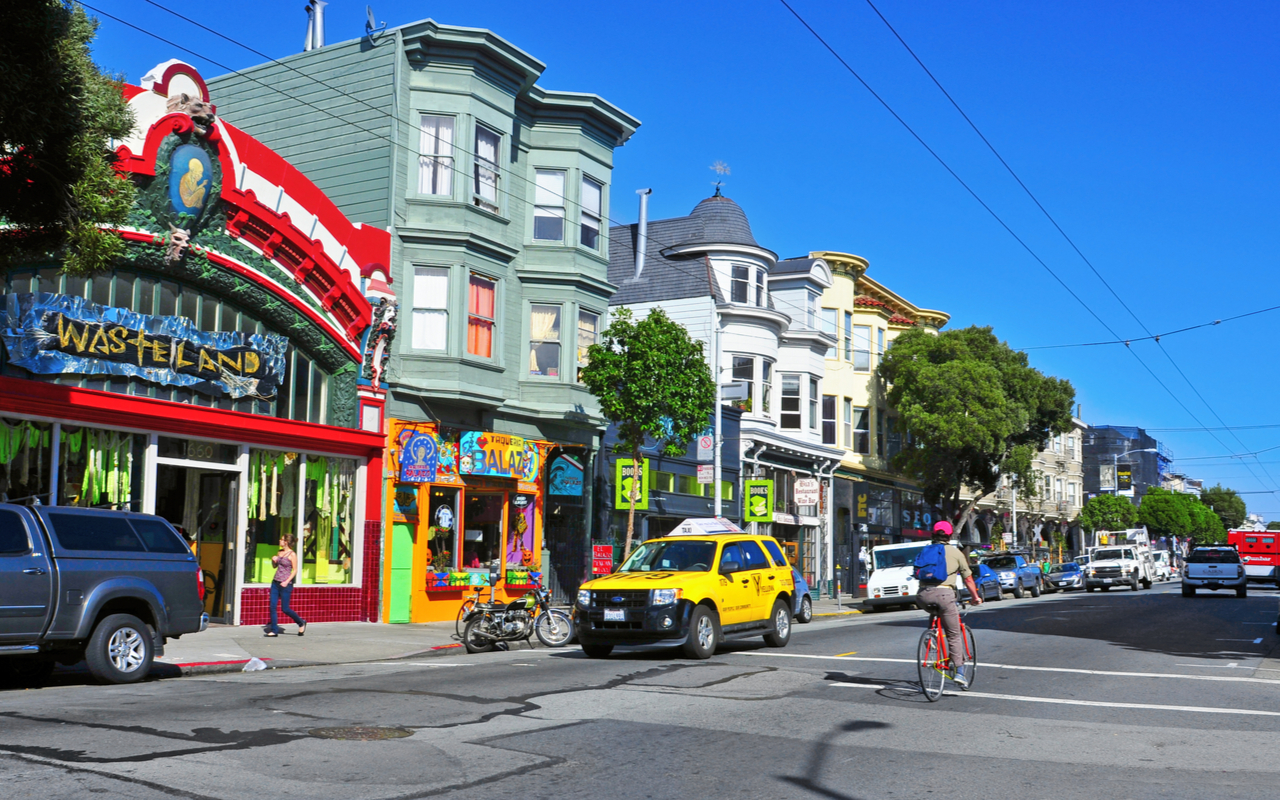 Historic Haight Ashbury: San Francisco's Hippie Culture City Game GPN