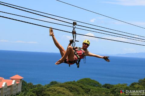 Superman Zipline Pass // Diamante Park