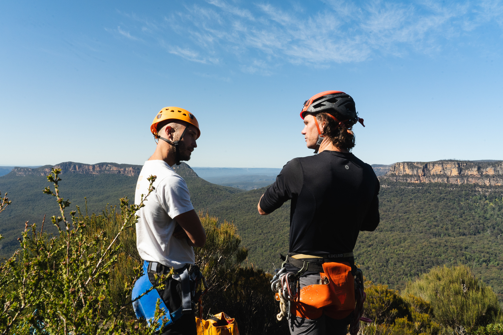 Advanced Multi-Pitch Abseiling Adventure