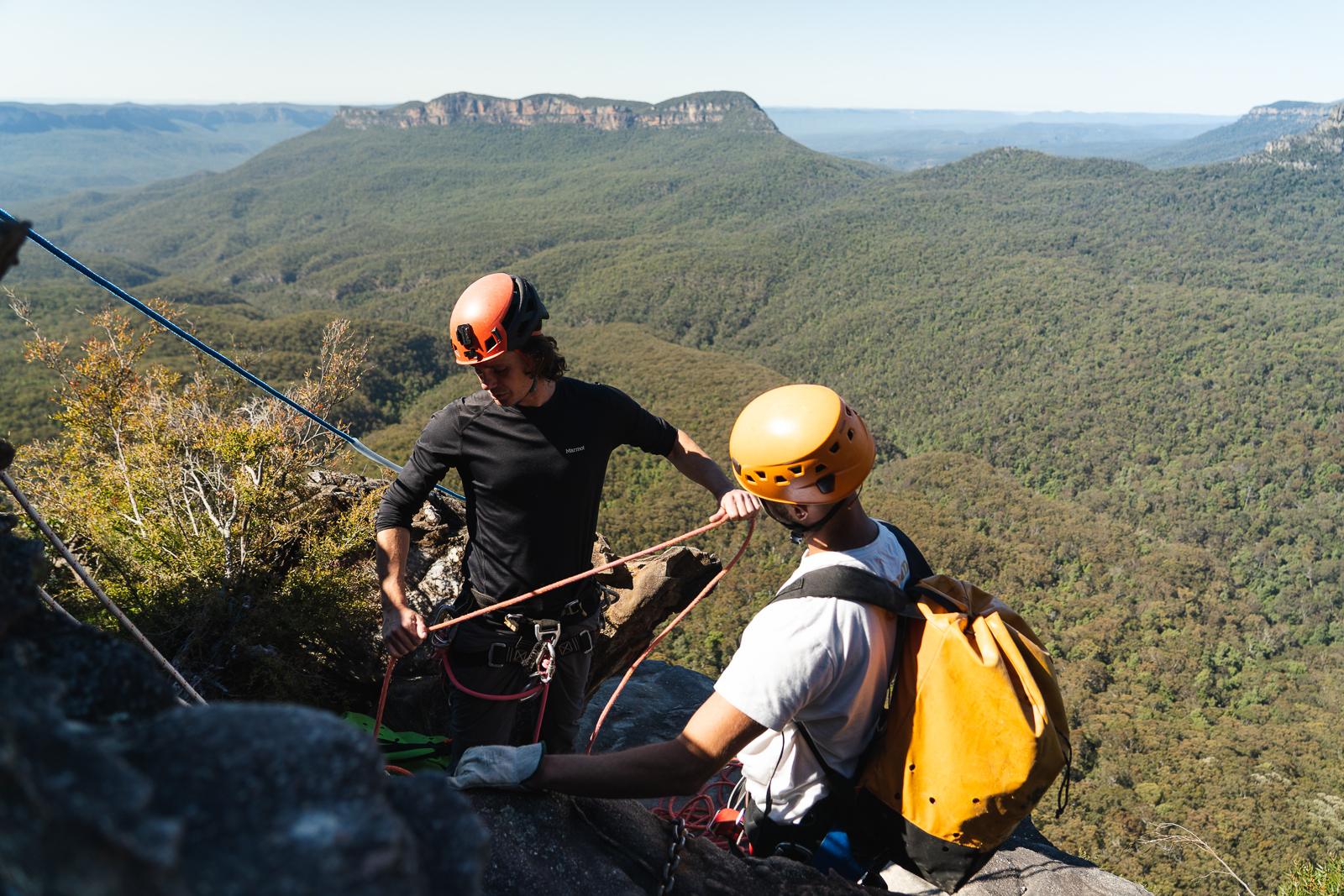 Advanced Multi-Pitch Abseiling Adventure