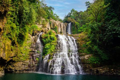 Visit Nauyaca Waterfalls + Shuttle