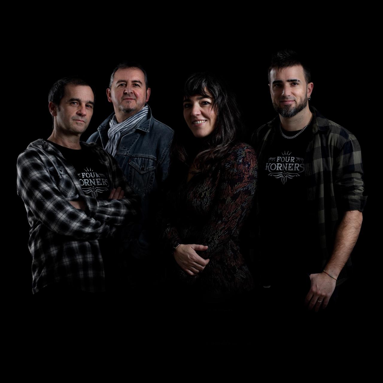 Tardeos Ochoa: Four Korners