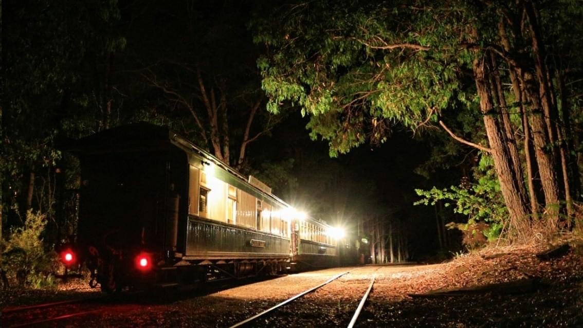 Restaurant Train - Seperate Club Car - Hotham Valley Railway Reservations