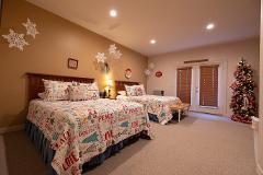 Kris Kringle Lodge Room