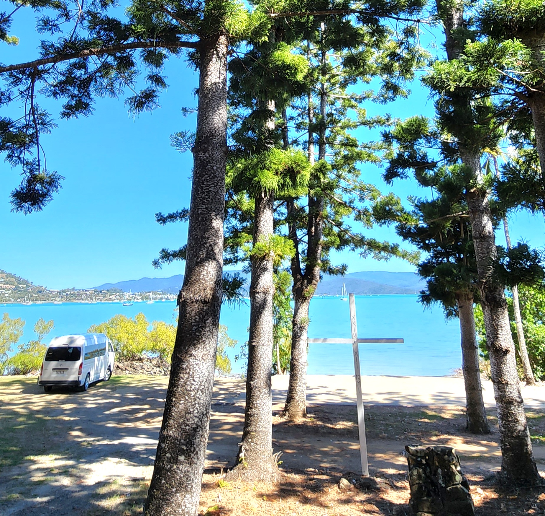 Airlie Beach Explorer- Snapshots, Sights and Highlights