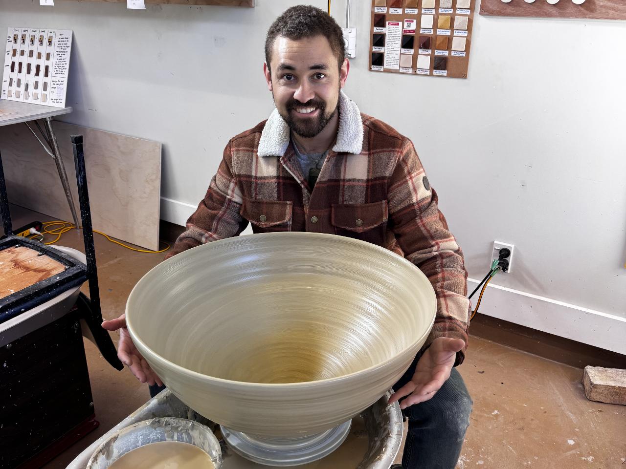 zzNga Kaihanga Uku: Wheel Throwing with Kaeleb Ngatai