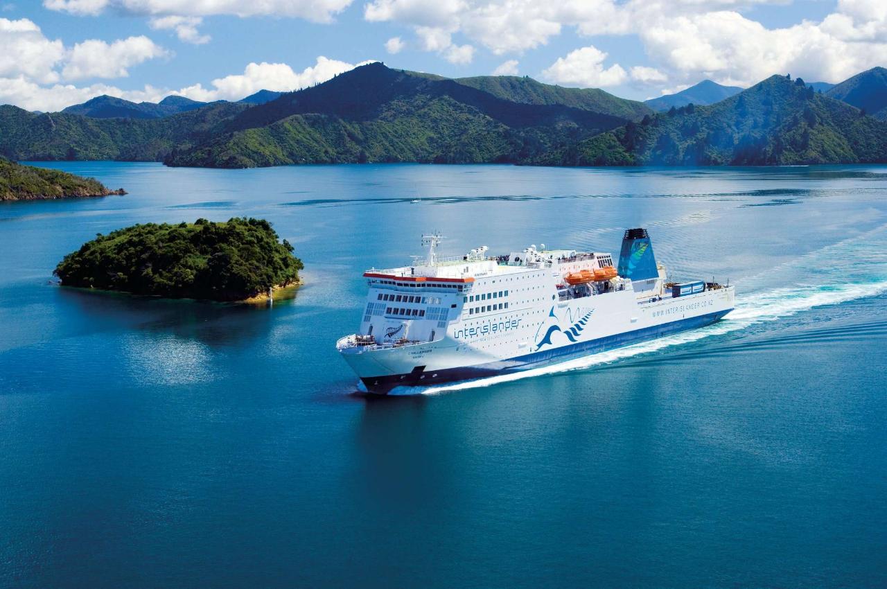Interislander Cook Strait Ferry Picton - Wellington (Peak Time, 1 December - 31 March)