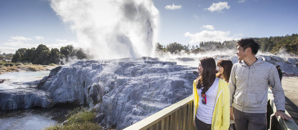 WAITOMO - TAUPO - ROTORUA