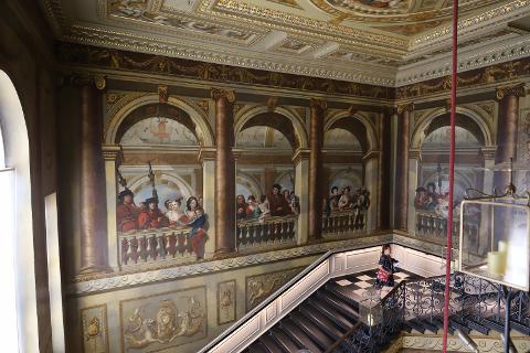 Kensington Palace & Guided Walk  & Palace Ticket