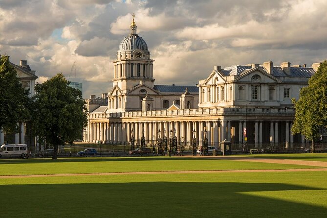 Sights and Bites of Royal Greenwich Walking Tour with Full Day Acess