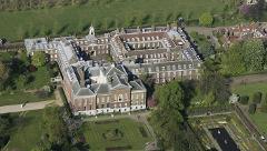 Kensington Palace Gardens Royal Walk & Takeaway Cream Tea