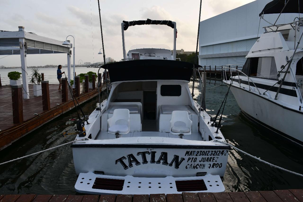 Fishsing yacht 8 guest 4hrs Tatian