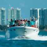 Yacht in Cancun 15 Passengers