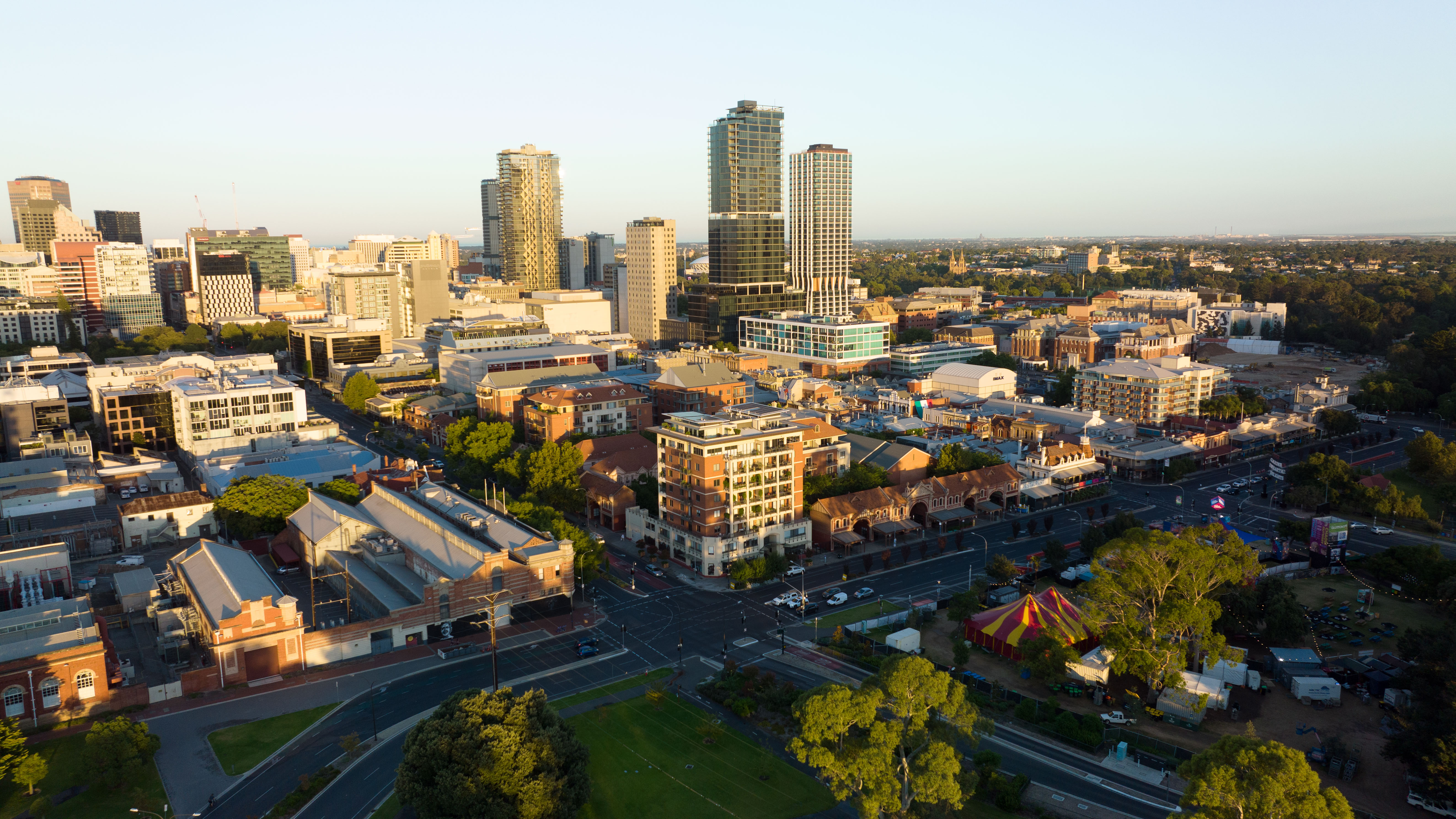 Private Walking Tour in Adelaide: Parliament House, Adelaide Town Hall and Adelaide Central Market | One Traveller