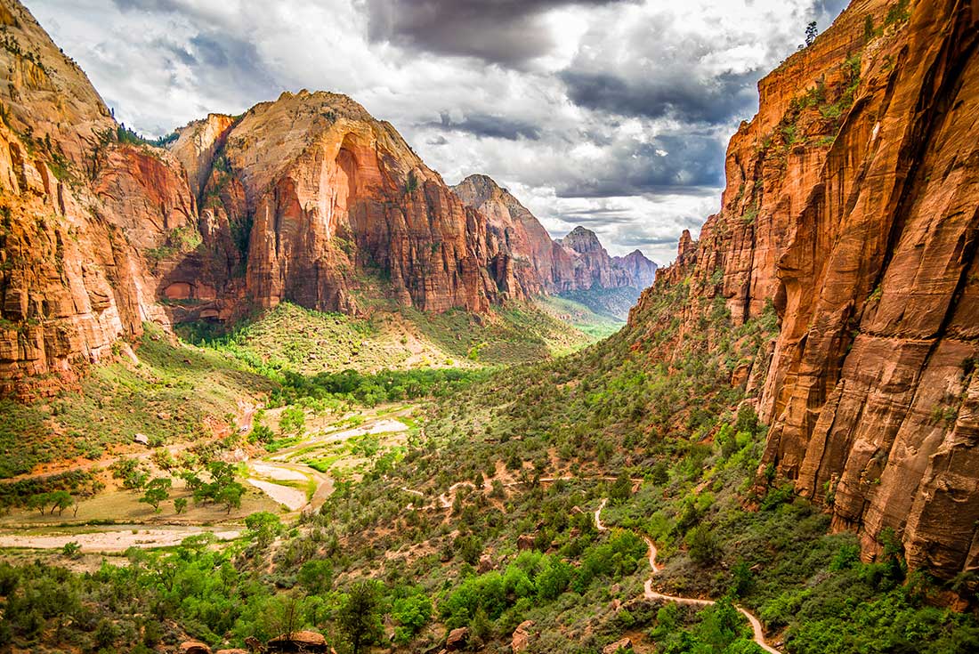 4-Day Zion Ranch Stay Tour from Las Vegas: Zion & Bryce Canyon National Parks, Monument Valley and Peekaboo Slot Canyon | Small Group Tour