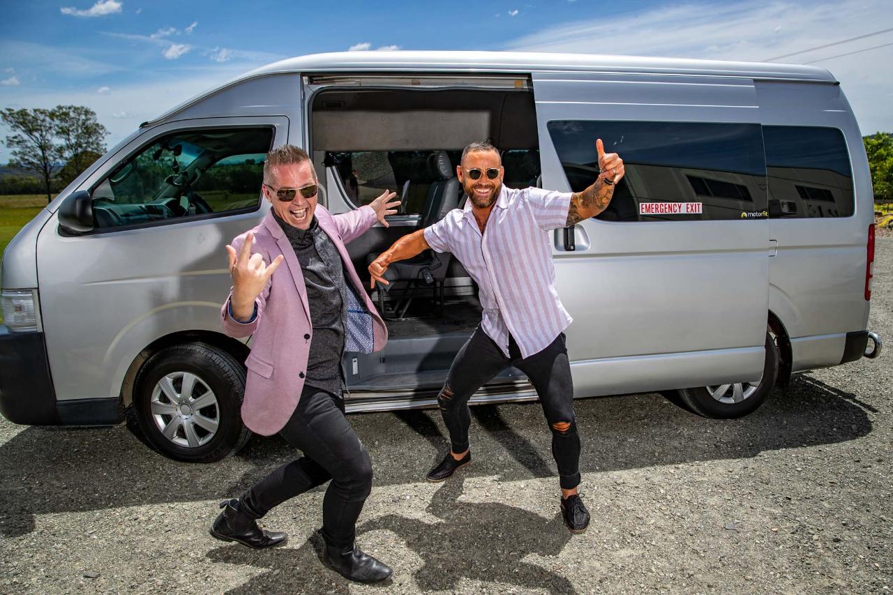 Lovedale Long Lunch - 11 Seat Van & Driver Hire