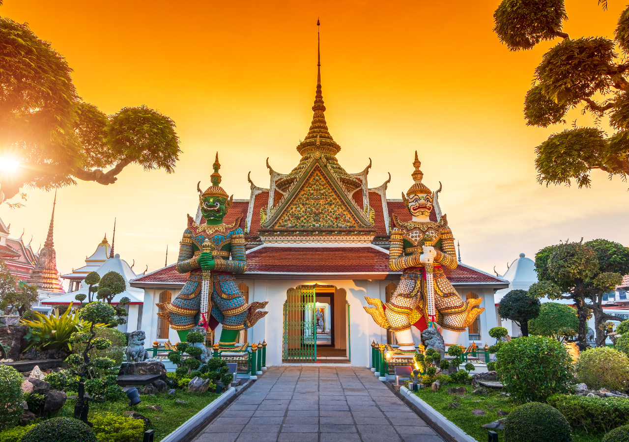Bangkok Grand Palace, Emerald Buddha & Wat Pho Guided Tour