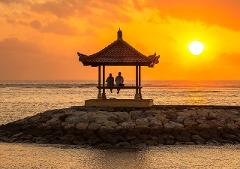 Bali: Sanur Sunrise Cycling with Breakfast and Market Guided Tour