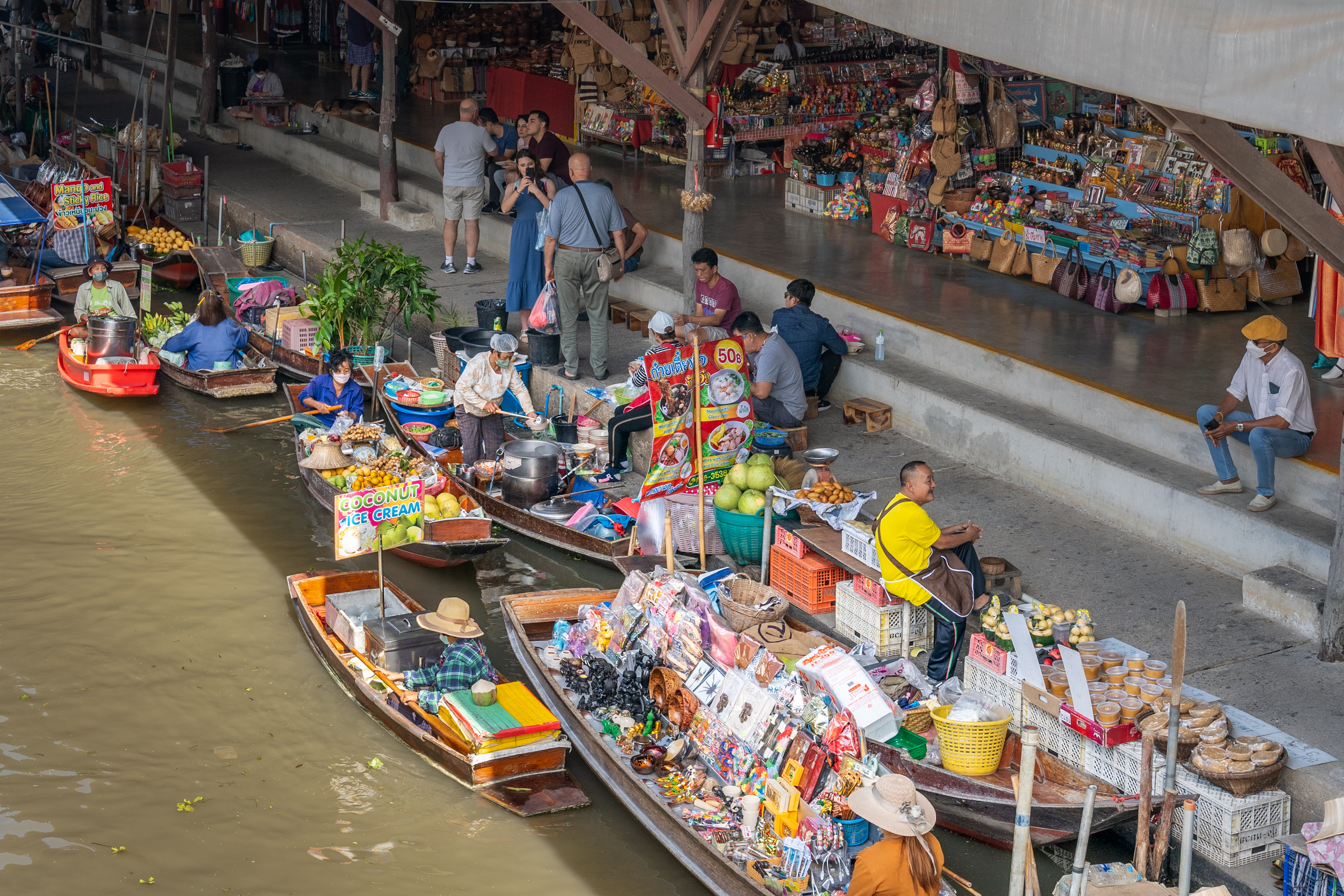 Mae Klong Railway Market and Damnoen Saduak Floating Market Tour from Bangkok