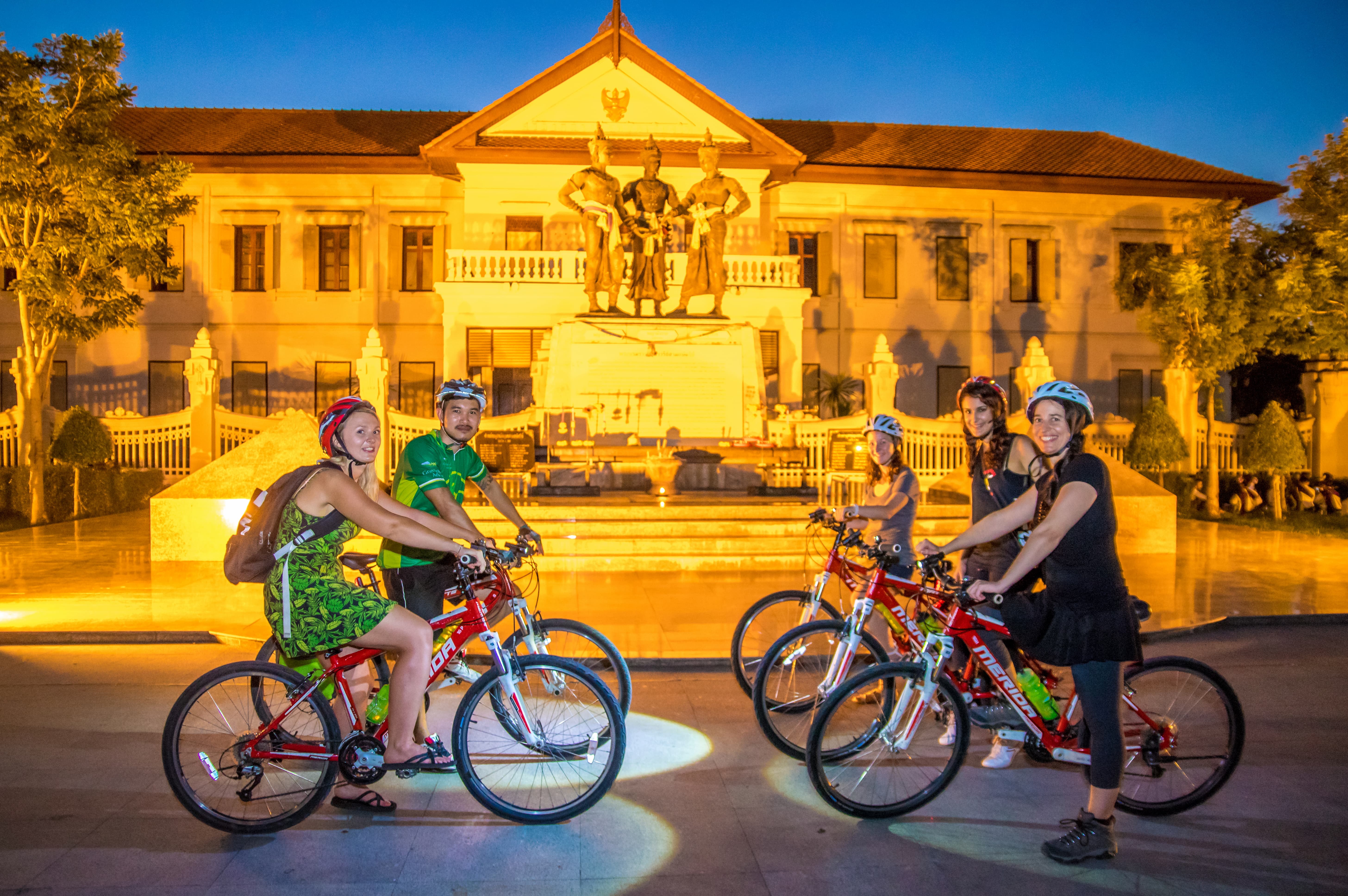 Chiang Mai Night Tour by Bike