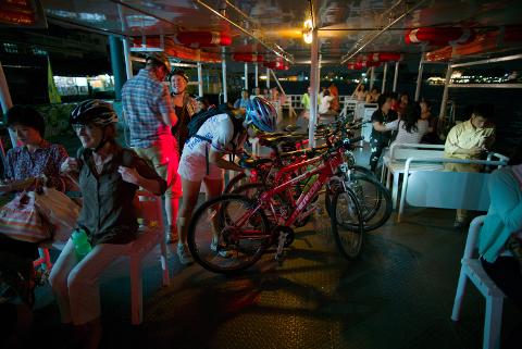 Bangkok Night Bike Tour