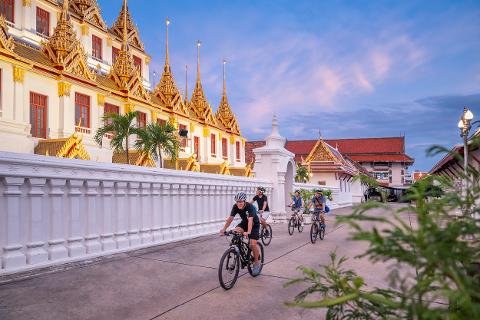 Private Bangkok Night Bike Tour