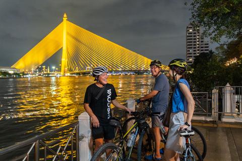 BANGKOK_NIGHT_BIKE_TOUR_0046_Enhanced_NR_Edit