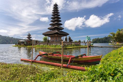 Bali___Pura_Ulun_Danu_Beratan_Temple