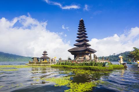 Bali___Pura_Ulun_Danu_Water_Temple__3_