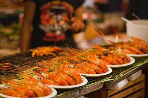 Phuket Sunset and seafood market dinner Tour