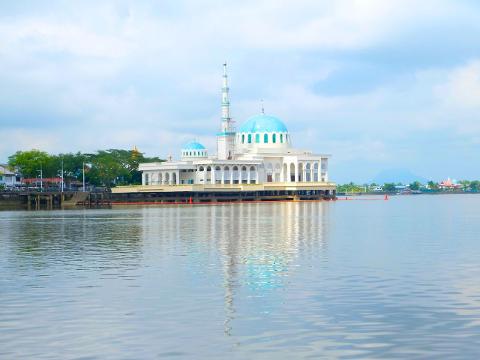The_Floating_Mosque_of_India_Mosque_Kuching
