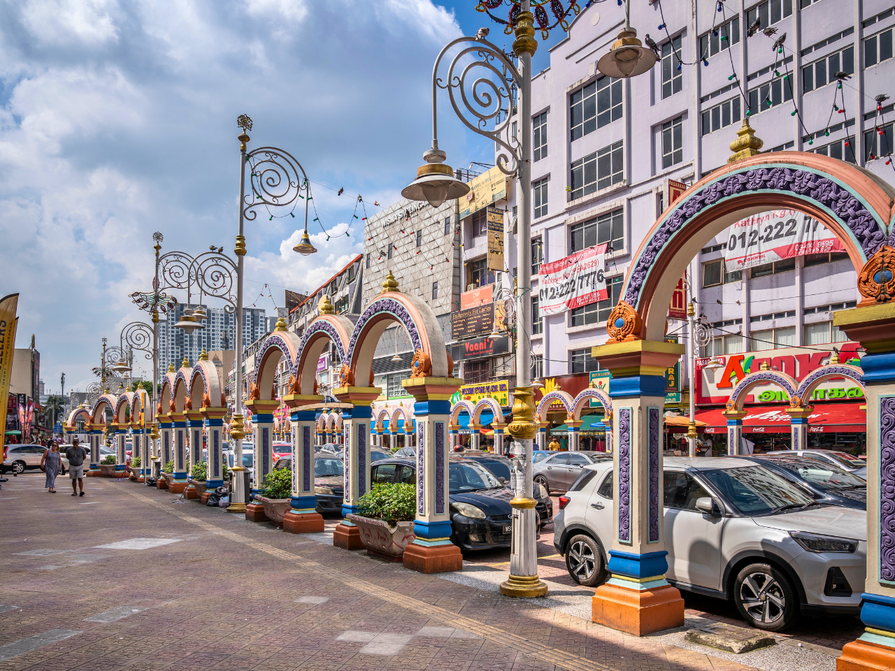 Little India Walking and Sightseeing Tour with Lunch