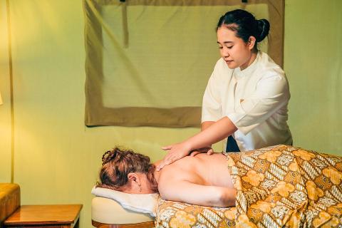 Kaura Bundle Activity: Wellness Program with Private Transfer