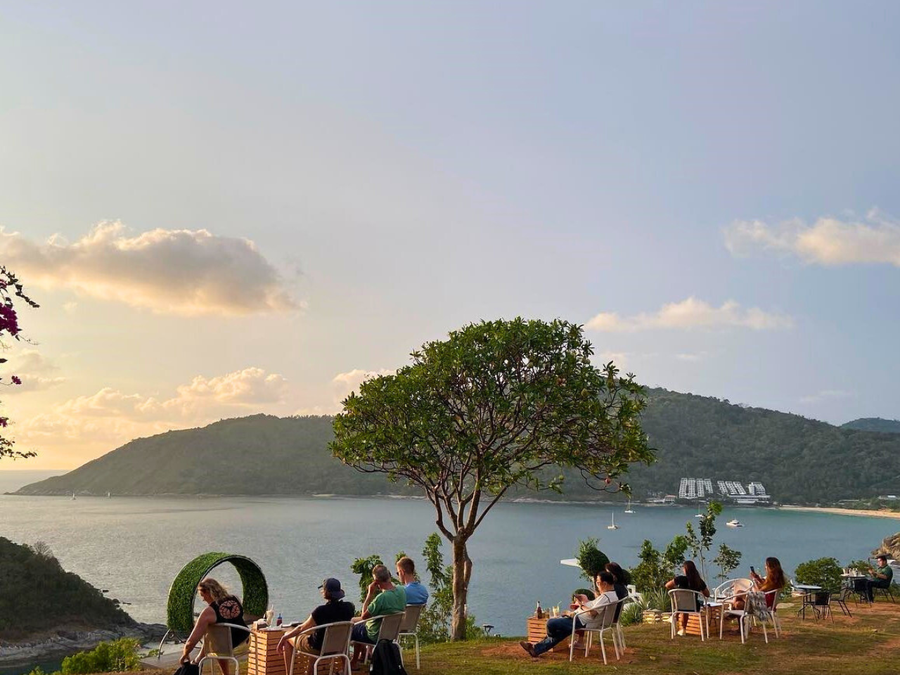 Phuket Sunset View and Seafood Market Dinner Guided Tour