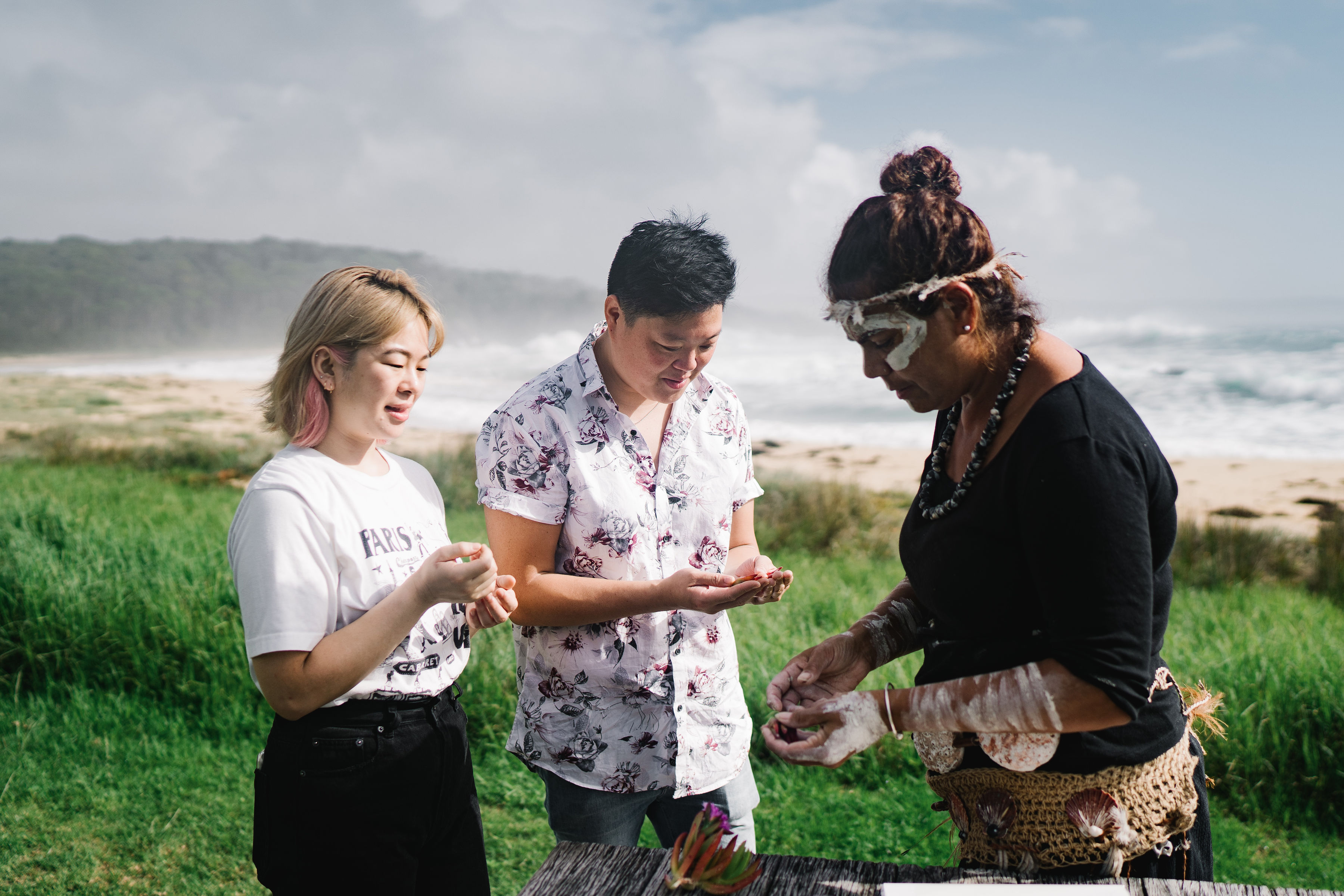 CONNECT TO COUNTRY (Jan 5) - MILLS BAY CULTURAL TOUR  WITH SHARON MASON OF GNARL CUTURAL TOURS