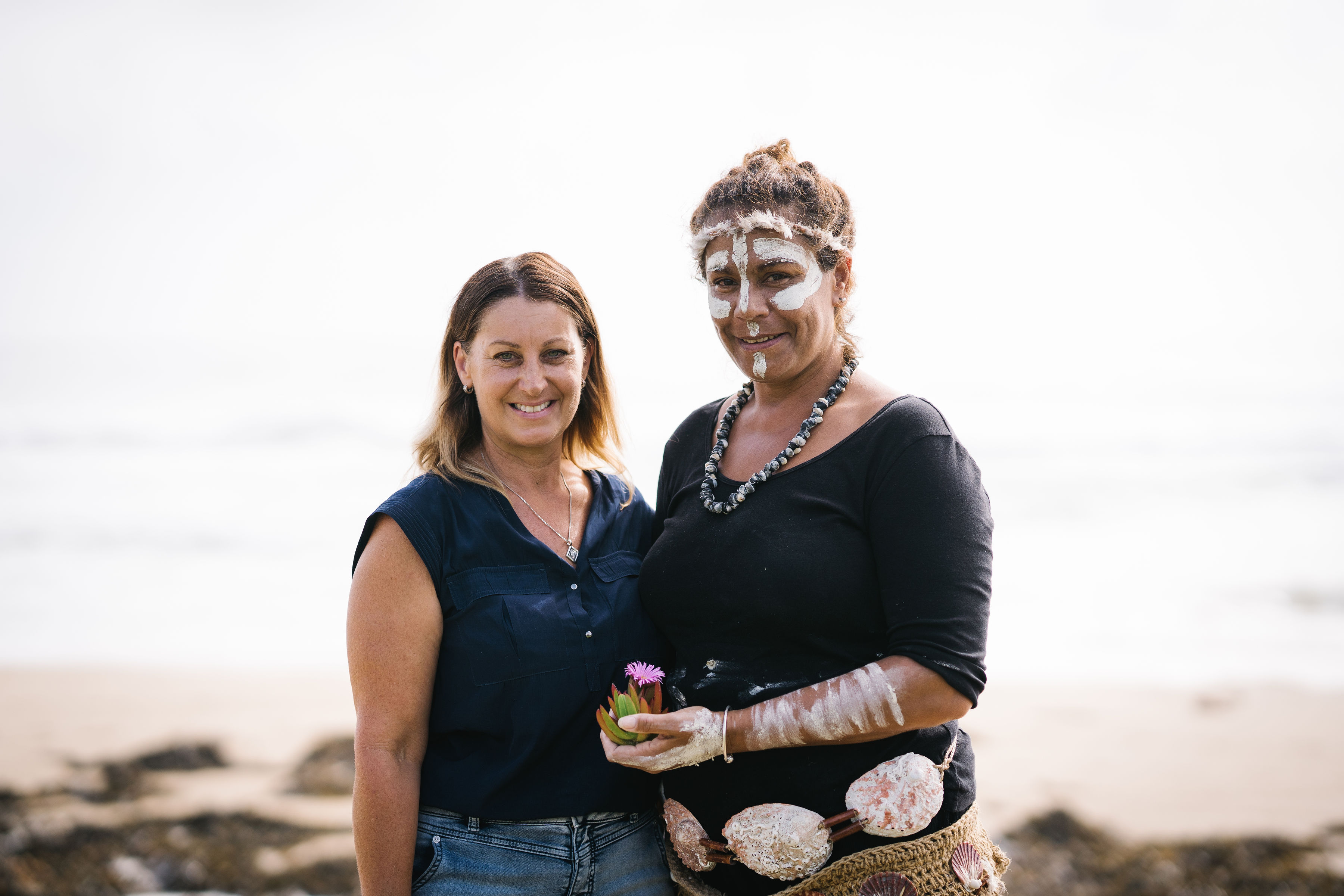 CONNECT TO COUNTRY (Jan 5) - MILLS BAY CULTURAL TOUR  WITH SHARON MASON OF GNARL CUTURAL TOURS