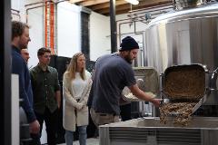 Distillery Tour & Whisky Tasting