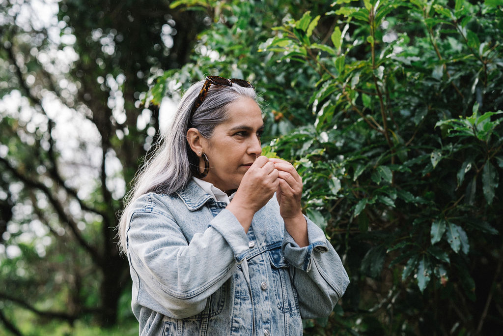WALKING ON COUNTRY TOUR WITH FIRST NATIONS ELDER DEIDRE MARTIN AT MYSTERY BAY
