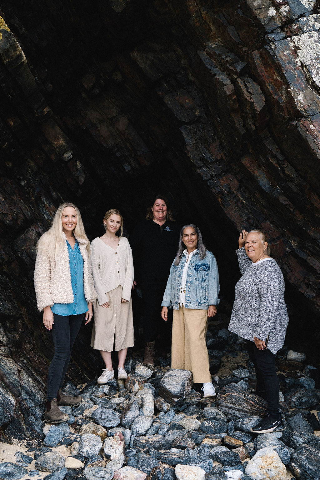WALKING ON COUNTRY TOUR WITH FIRST NATIONS ELDER DEIDRE MARTIN AT MYSTERY BAY