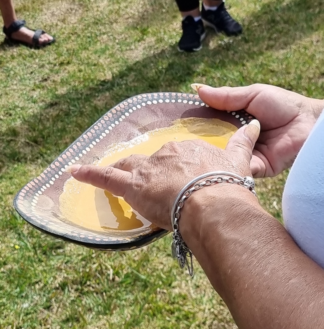 WALKING ON COUNTRY TOUR AT MYSTERY BAY WITH FIRST NATIONS ELDER DEIDRE MARTIN FROM BUGIYA NAWAY BURIDJA