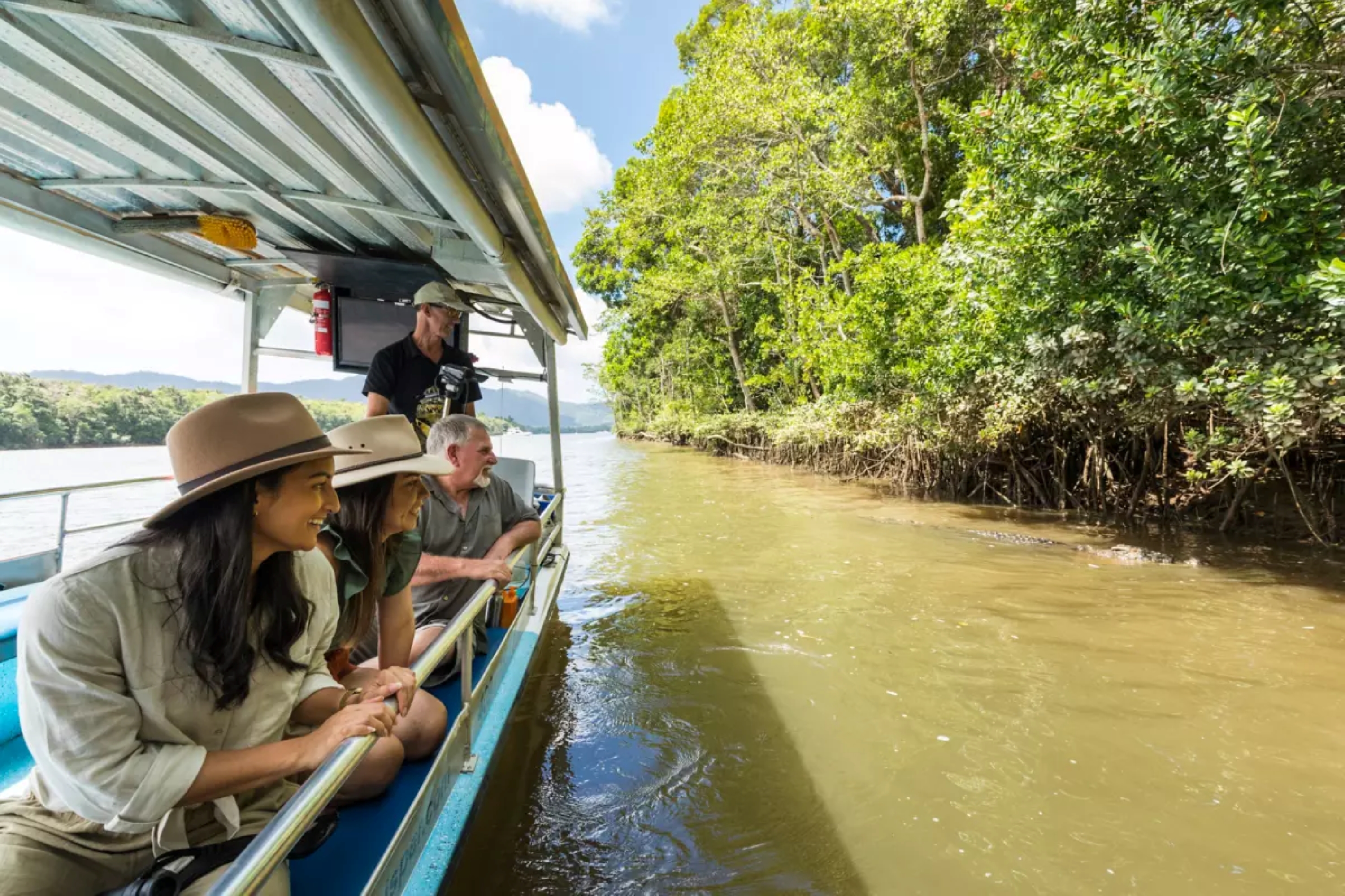 Culture Beach & Fishing Tour, Daintree Rainforest & Daintree River Cruise
