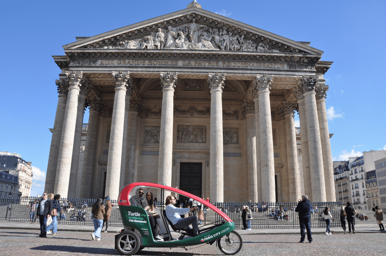 The "Saint-Germain" City-Tour - 1 Hour